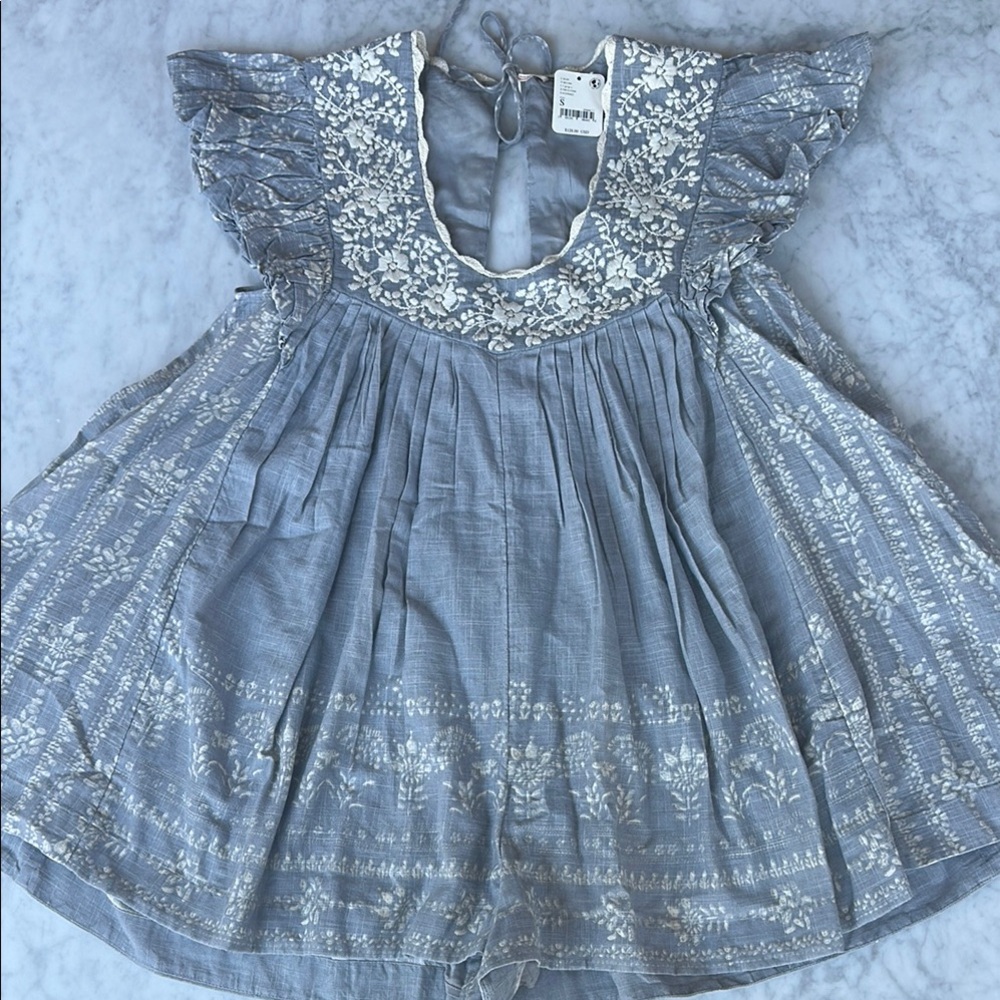 Free People Gray and White Embroidered romper NWT small